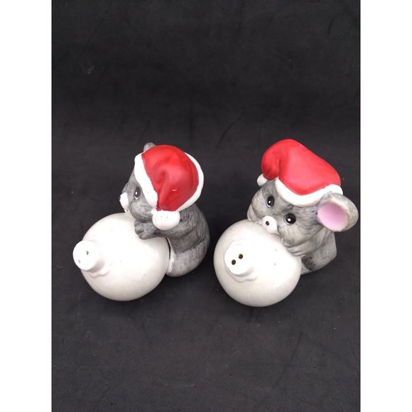 Vintage 1986 House of Lloyd kitschy Christmas Mice Salt and Pepper Shakers - Picture 11 of 14